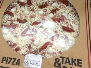 コストコの巨大ピザ
